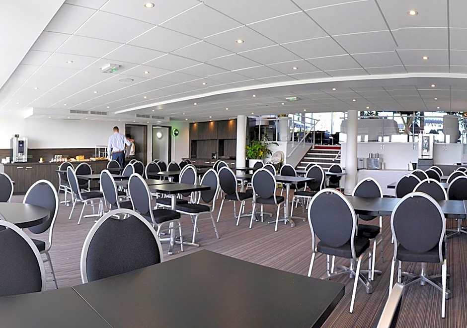 Golden Tulip Pornic Suites