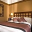 Best Western Plus Hotel Mercedes Arc de Triomphe