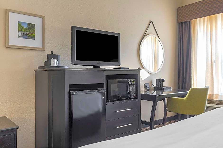 Comfort Inn Sherman - Denison Area