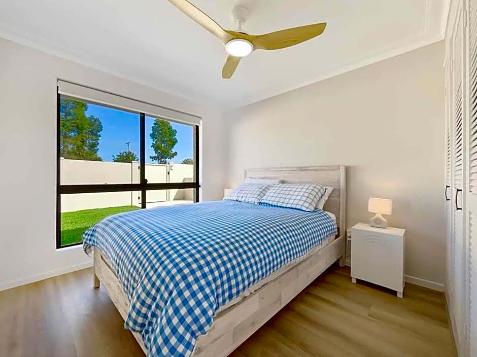 Bribie Beach House with Pool - Walk to Surf & Shops