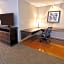 Holiday Inn Express Hotel & Suites Chicago-Libertyville