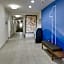 Holiday Inn Express & Suites Detroit - Farmington Hills By IHG