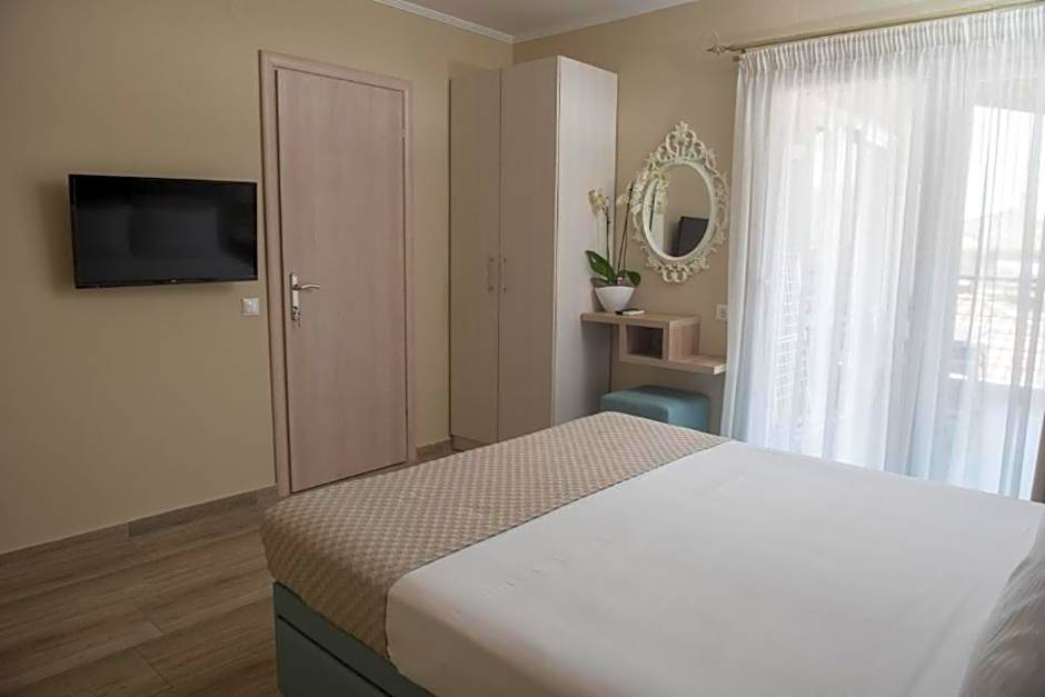 Ammos Beach Seaside Luxury Suites Hotel