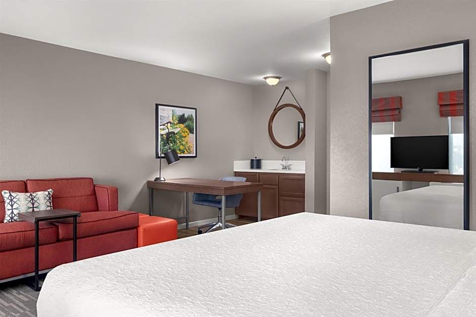 Hampton Inn & Suites Fresno