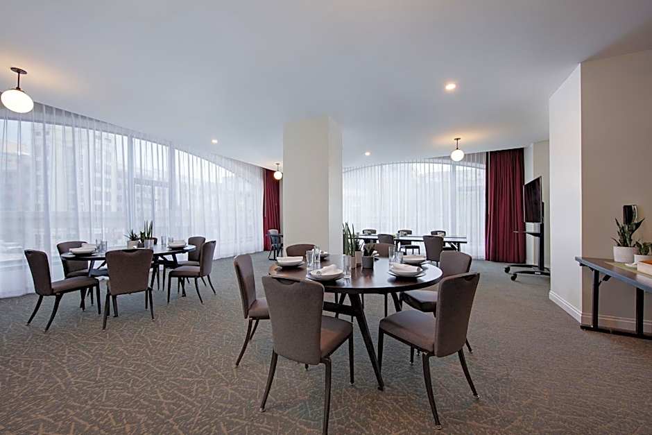 Element Detroit at the Metropolitan