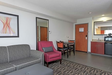King Room with Sofa Bed and Study - Non-Smoking