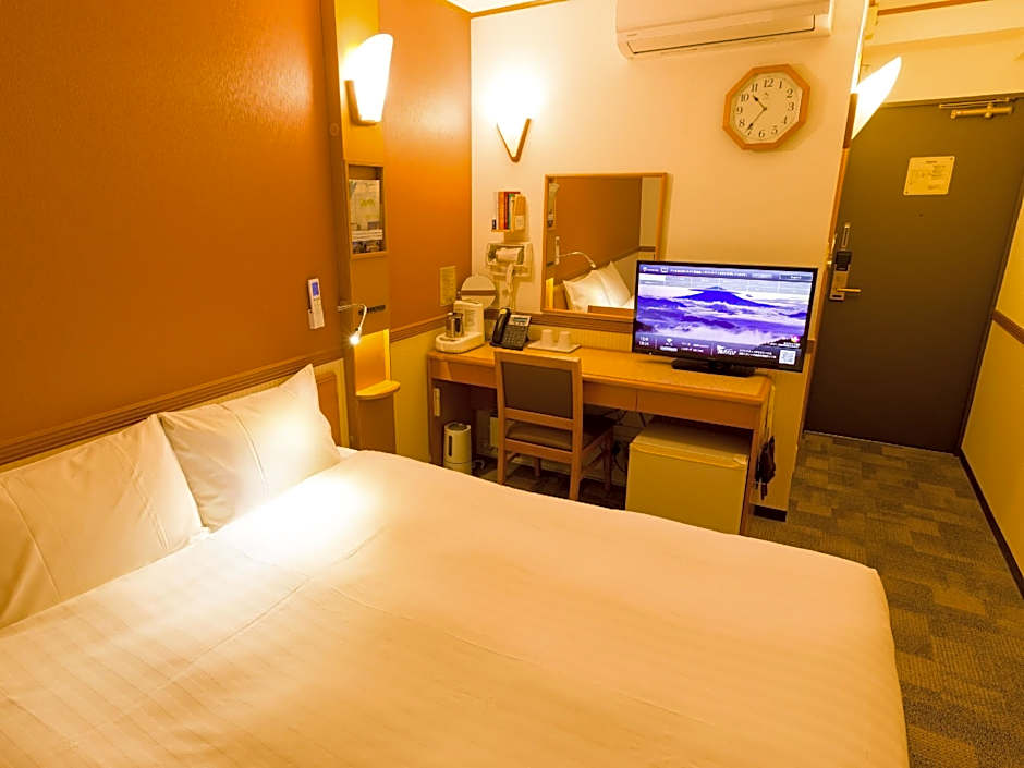 Toyoko Inn Kawasaki Ekimae Shiyakusho-Dori