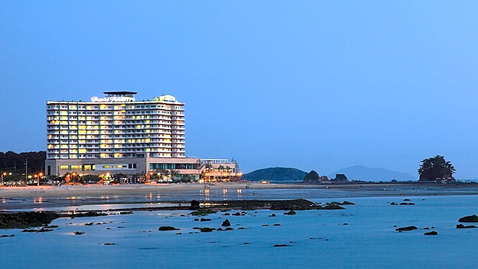 Beache Palace