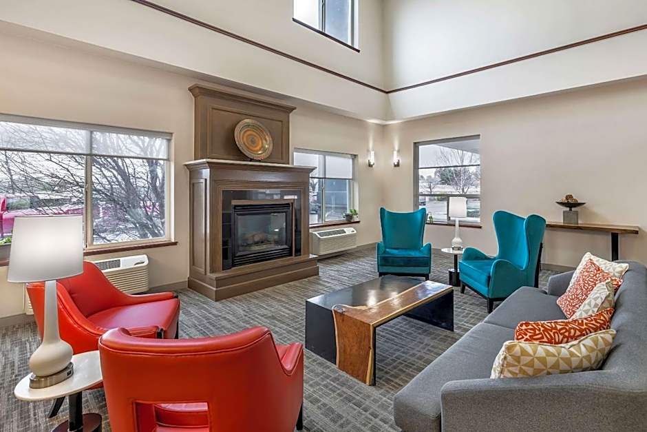 Comfort Suites Redmond Airport