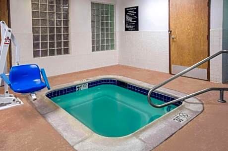 Super 8 by Wyndham Garland North Dallas Area