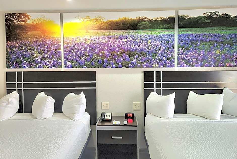 Days Inn by Wyndham Baytown TX