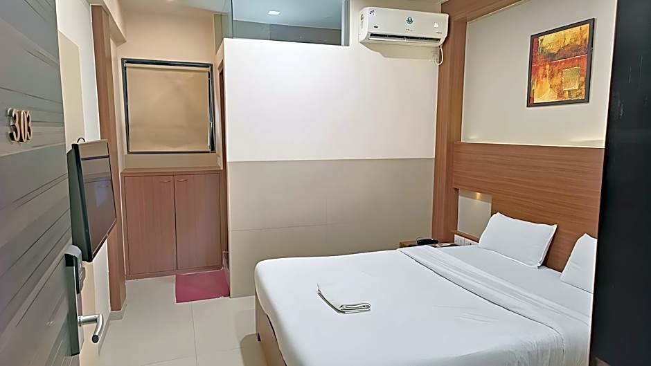 Hotel Alka Residency