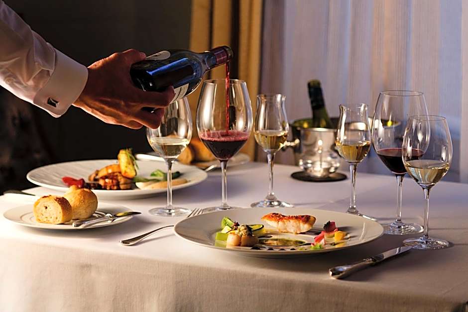 The Tokyo Station Hotel