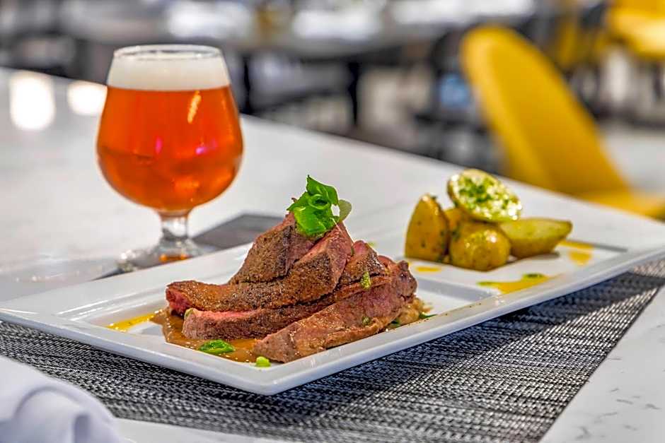 Cambria Hotel Rock Hill - University Center