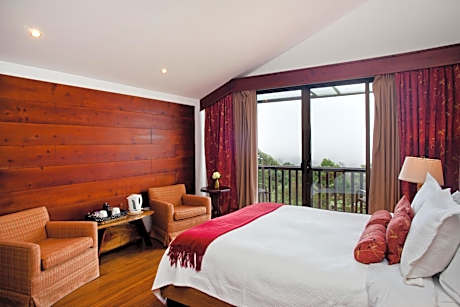 Poas Volcano Lodge