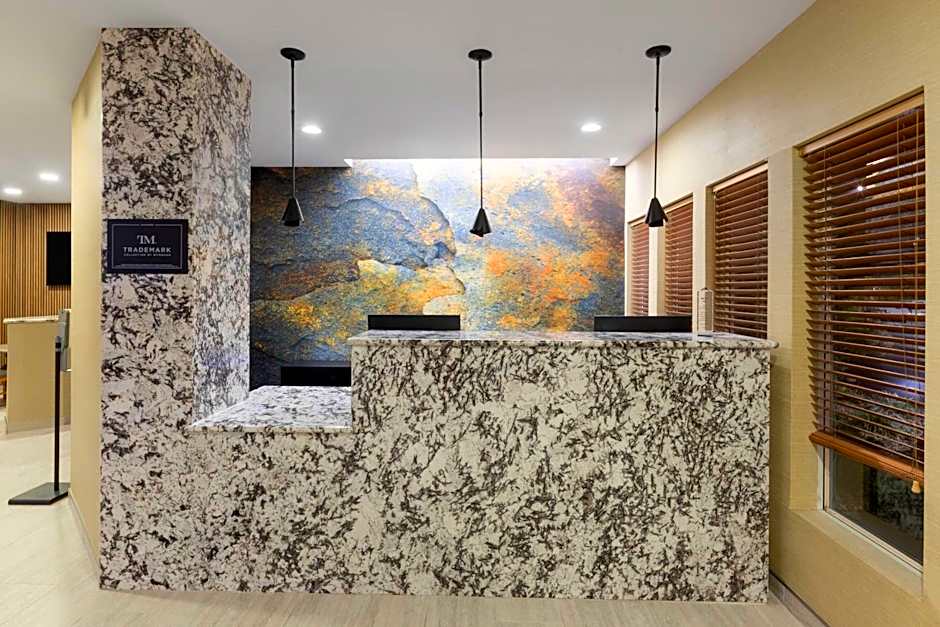 Endeavor Inn & Suites, Trademark Collection by Wyndham