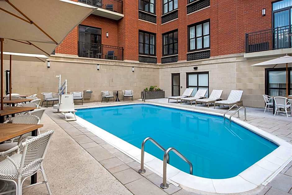 Courtyard by Marriott Savannah Downtown/Historic District