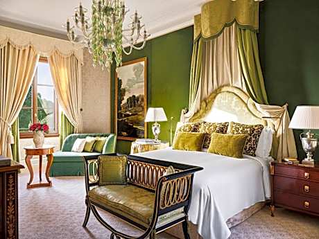 Duomo View Executive Suite with King Bed
