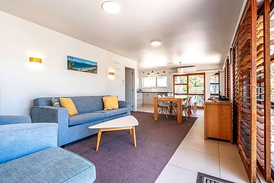 Onetangi Beach Apartments