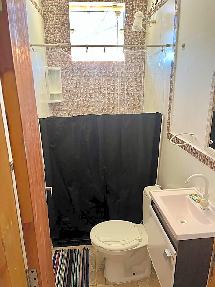Casa inteira con piscina compartilhada