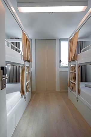 Bed in 6-Bed Basic Dormitory Room