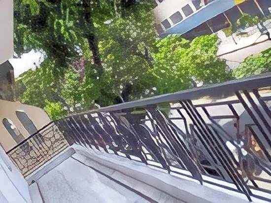 Falcon Guest House – Calcutta, LA