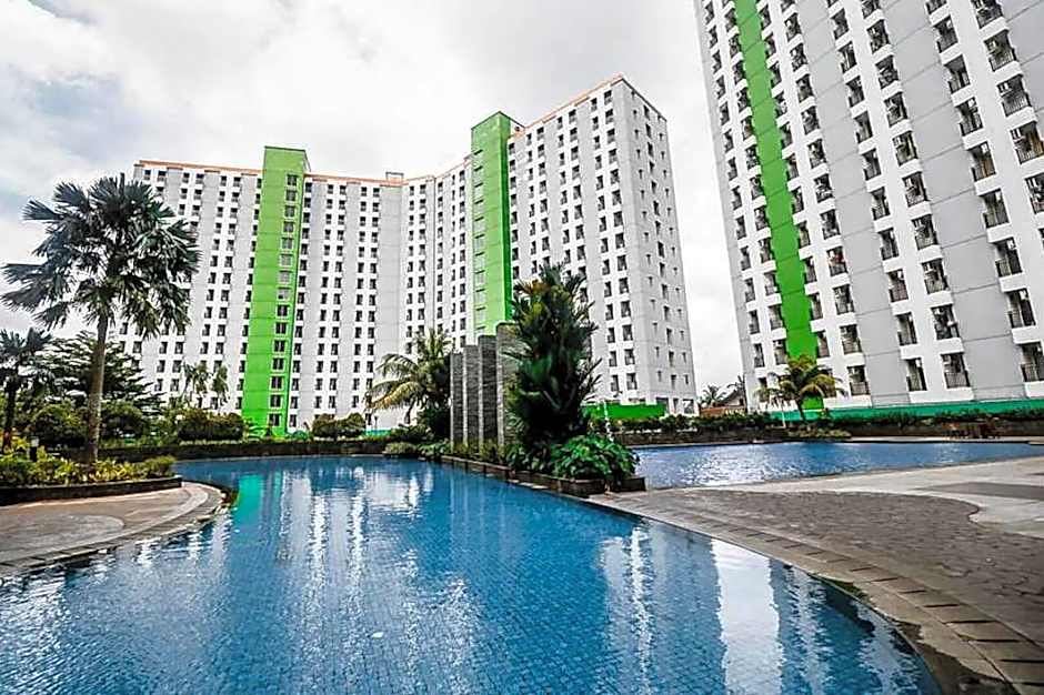 RedLiving Apartemen Green Lake View Ciputat - Juragan Rooms Tower B with Fast Wifi