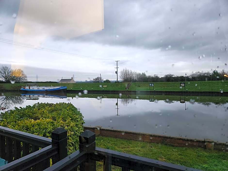 The Swan - A Colombo Edition Hotel