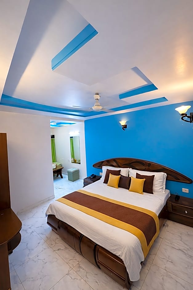 HOTEL ASHOKA (Nakki lake - 450 metre)