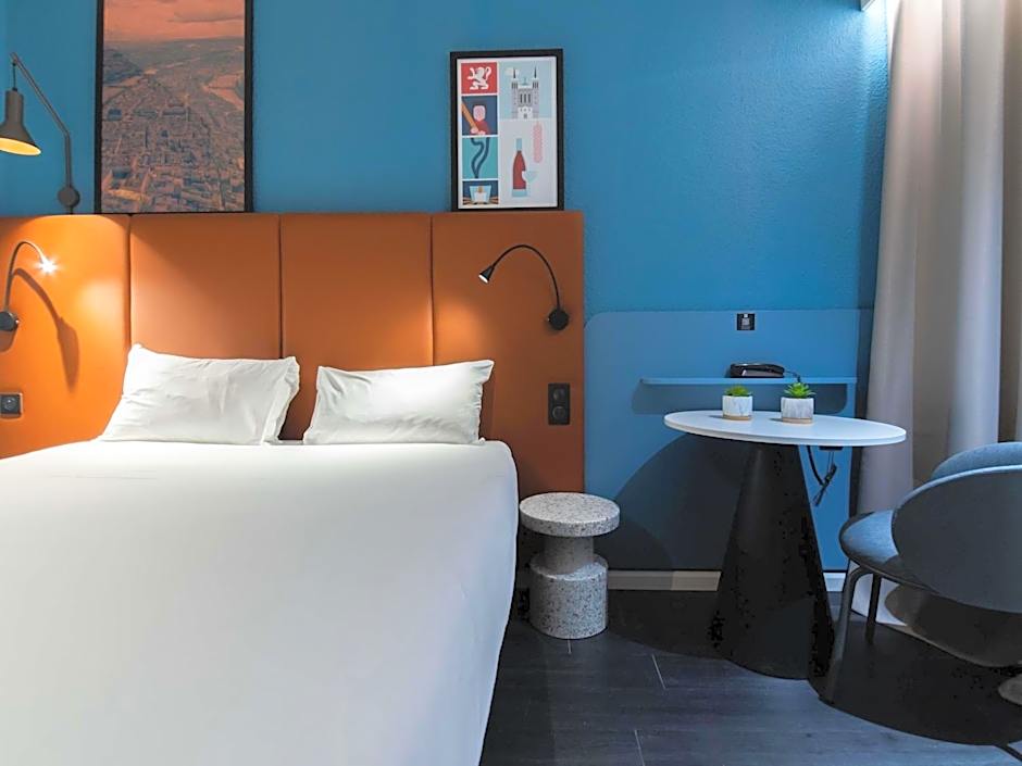ibis Lyon North