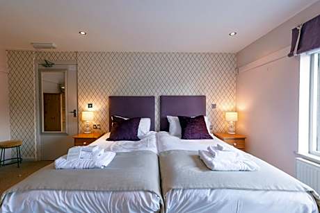 Standard Plus Twin En suite