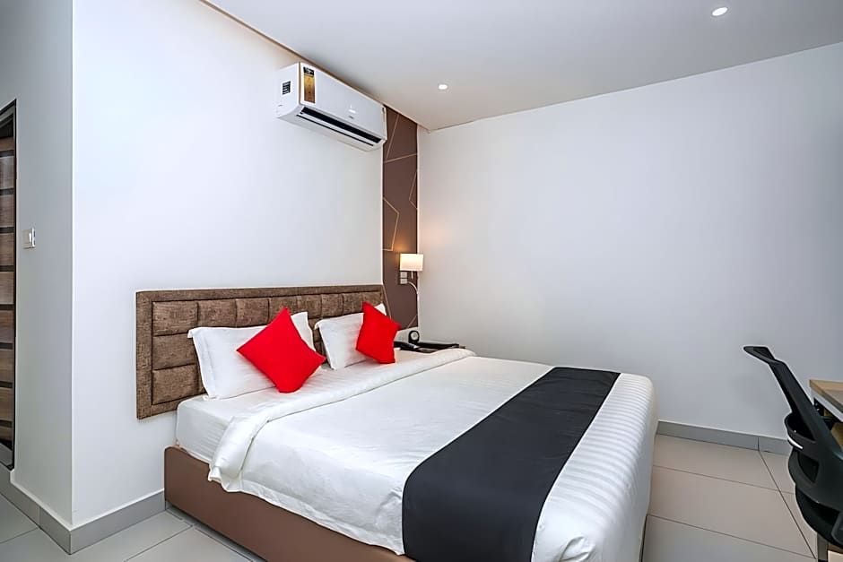 Vihaari 24 Business Hotel