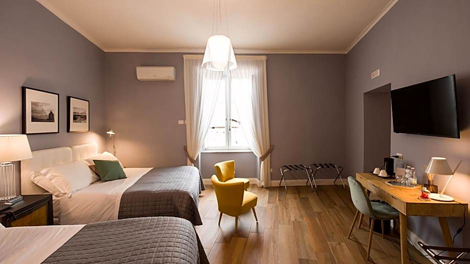 Santa Chiara Boutique Hotel