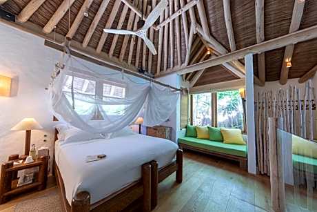 Crusoe Suite with Pool