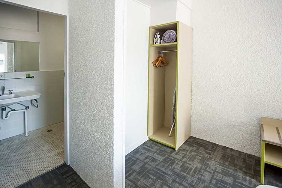 Nightcap at Emerald Star Hotel