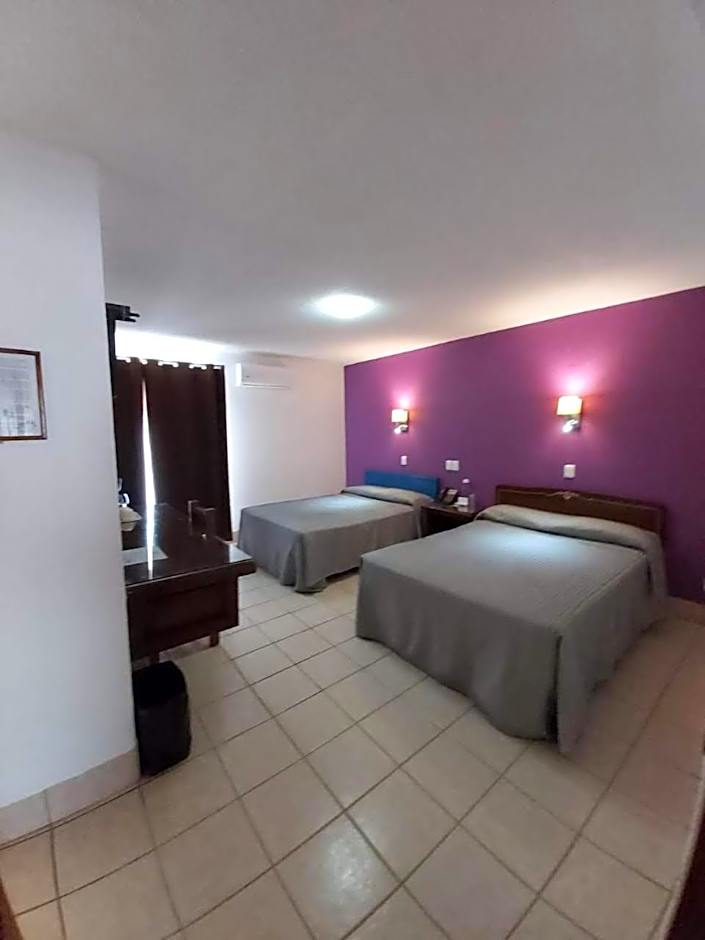 Hotel Aurora