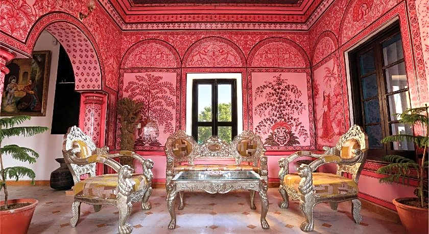 Bloom Boutique I Lake Pichola