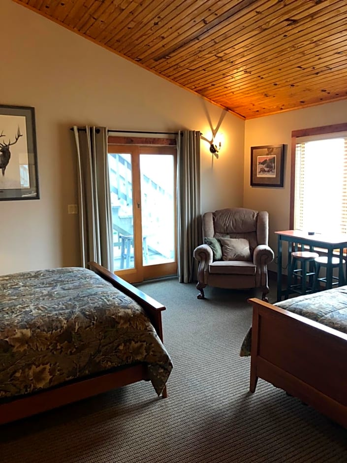 Comstock Premier Lodge LLC