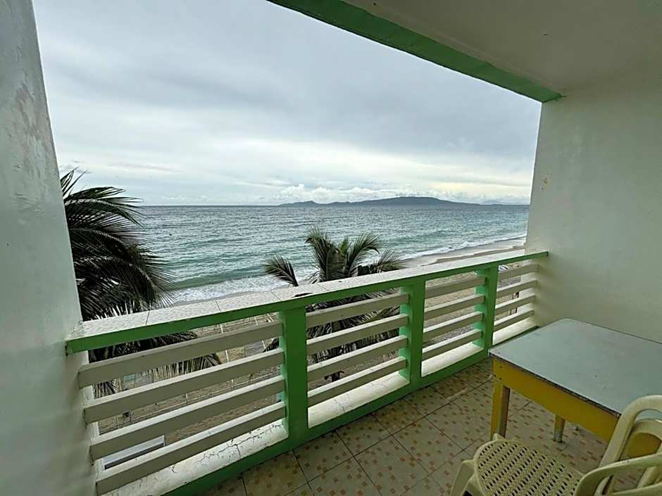 White Beach Hotel Puerto Galera powered by Cocotel