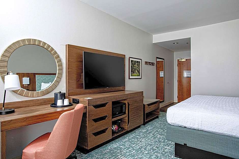 Hampton Inn By Hilton And Suites Charleston/West Ashley