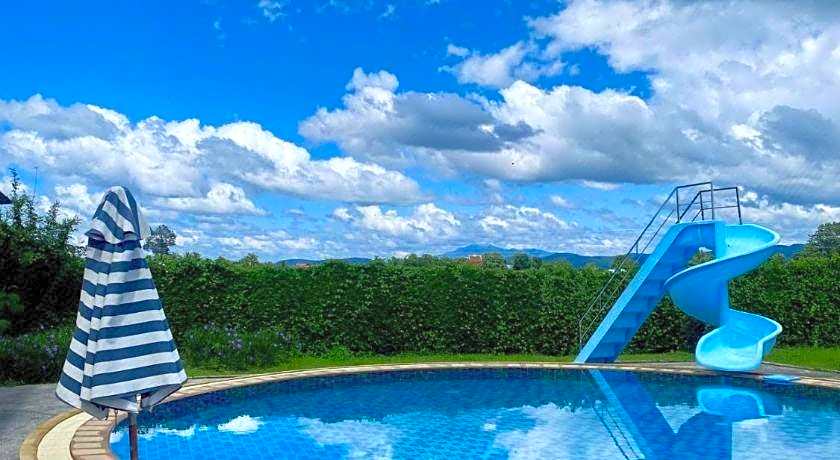 Maerim Villa & Pool
