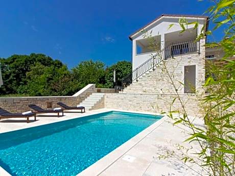 Villa Irma Comfortable holiday residence