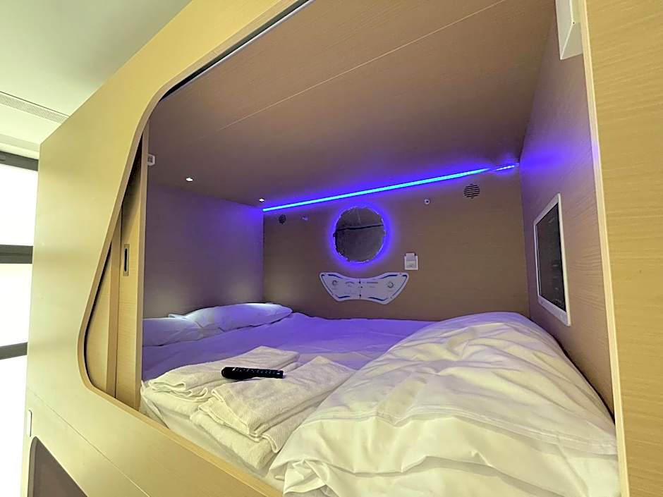 Urban Cube Hostel Sevilla