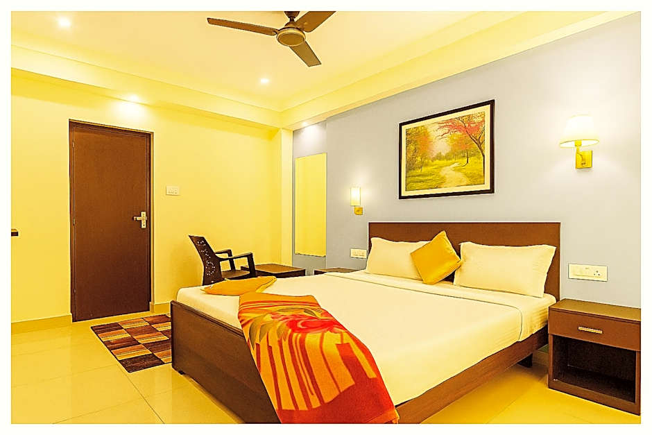 Goroomgo Shivay Guest House Godowlia Varanasi