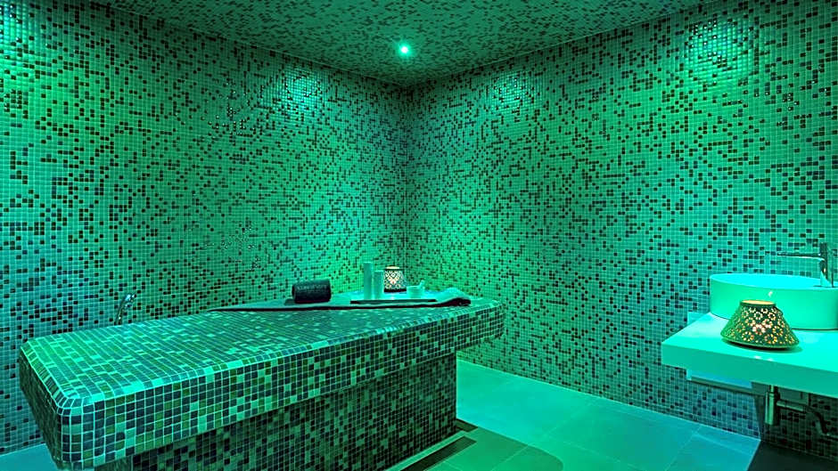 Longevity Health & Wellness Hotel - Adults Only