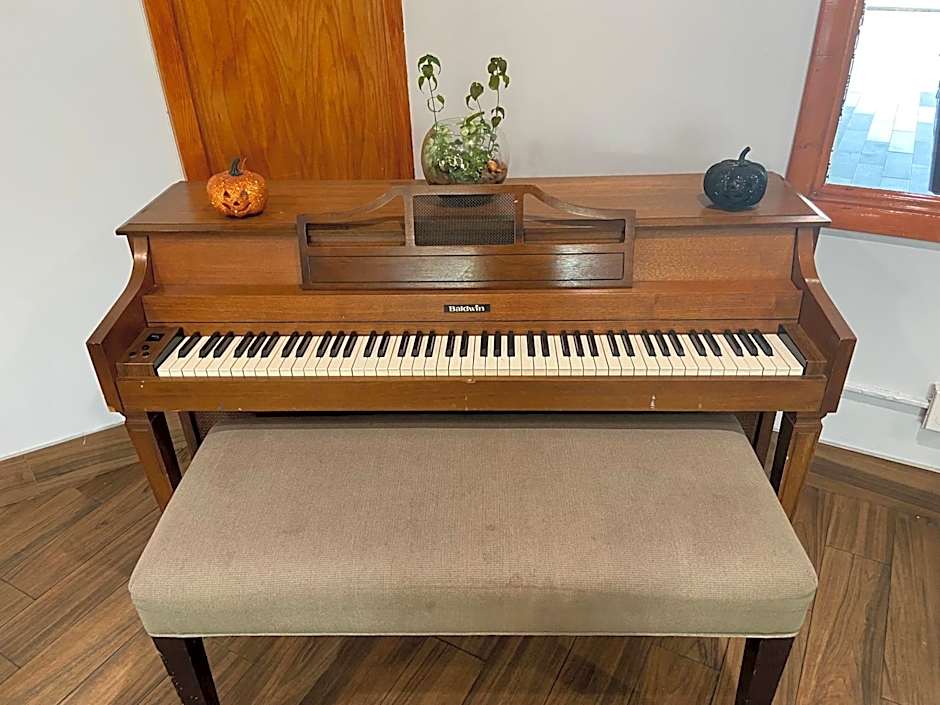 Travelodge by Wyndham Water's Edge Hotel - Racine