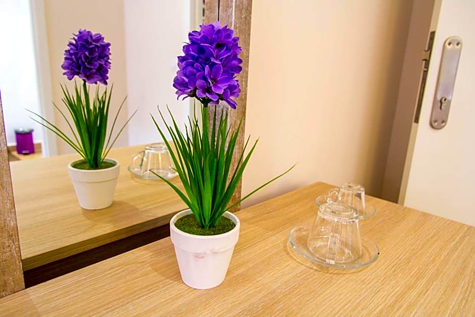 Hostal Barcelona Travel