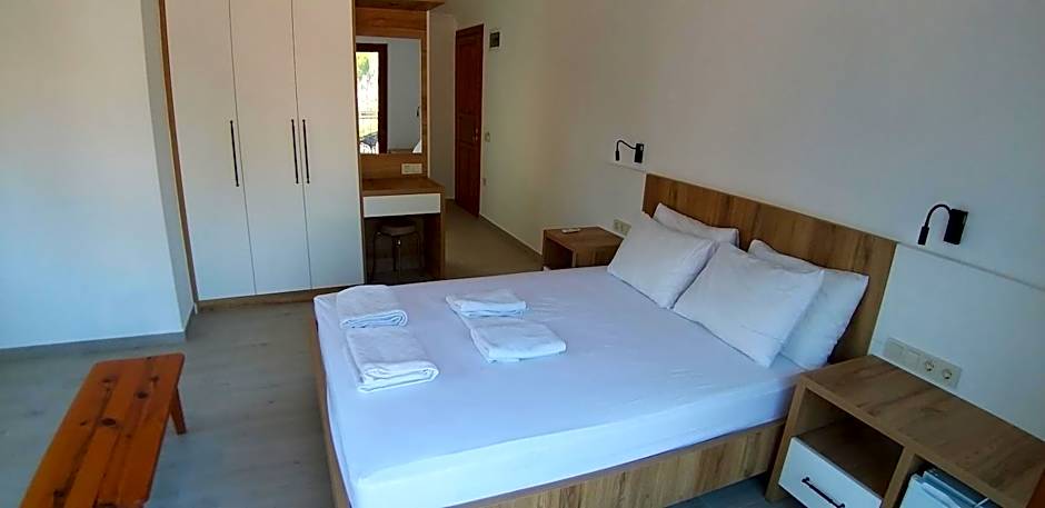 Lindos Pension