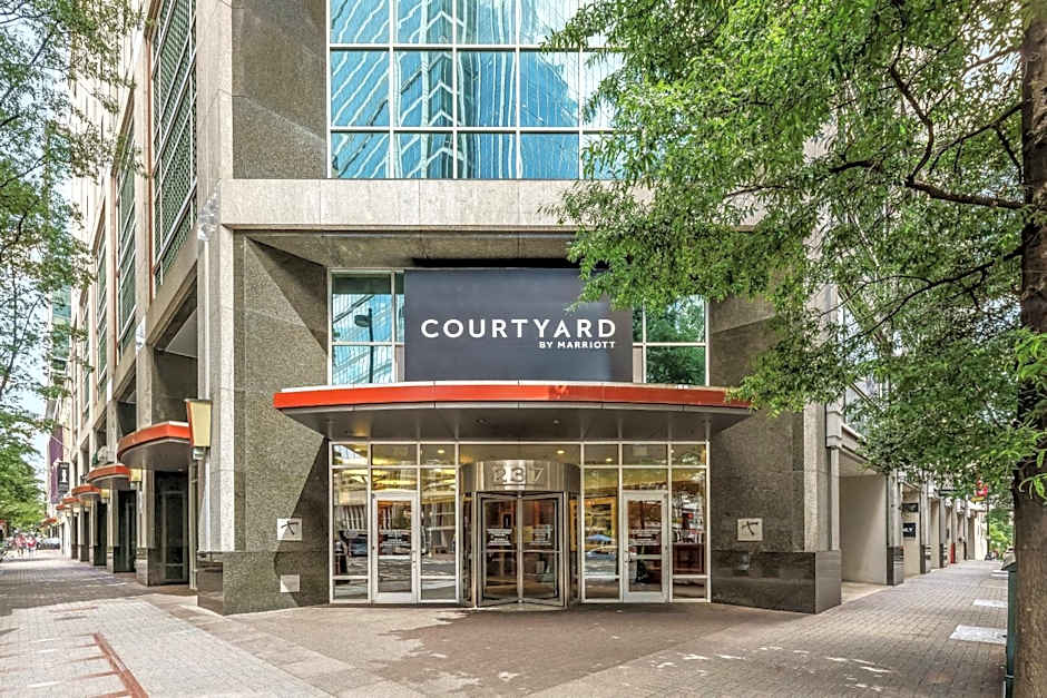Courtyard by Marriott Charlotte City Center