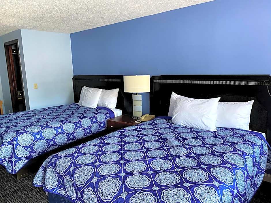 Economy Lodge 682 Main St Sturbridge